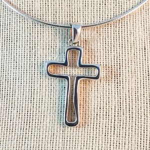925 Sterling Silver open cross